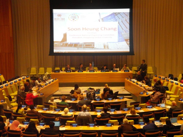 (사진2)지난 5월 30일부터 6월 1일까지 경주에서 성황리에 개최되었던 ‘제66차 유엔 NGO 컨퍼런스’를 마무리하며 평가하는 회의가 6월 23일(현지 시각) 미국 뉴욕 유엔 본부에서 열렸다.(장순흥 조직위원장 연설 장면)