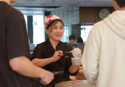 한동대, 포항충진교회 기부금&middot;장윤정 셰프 재능기부로 학생 300명과 '0원 아침밥' 나눠